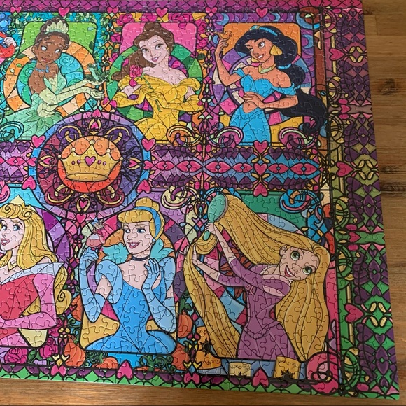 Disney 1000 piece princess mosaic puzzle - Picture 4 of 7